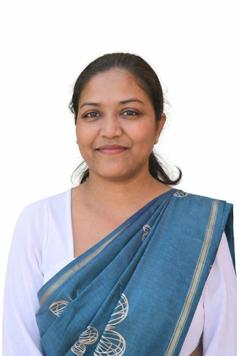 Dr Nihar Topno